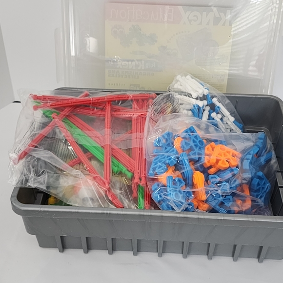 NEW KID KNEX EDUCATION- Organisms and Lifecycles 232 Pieces - Picture 6 of 11